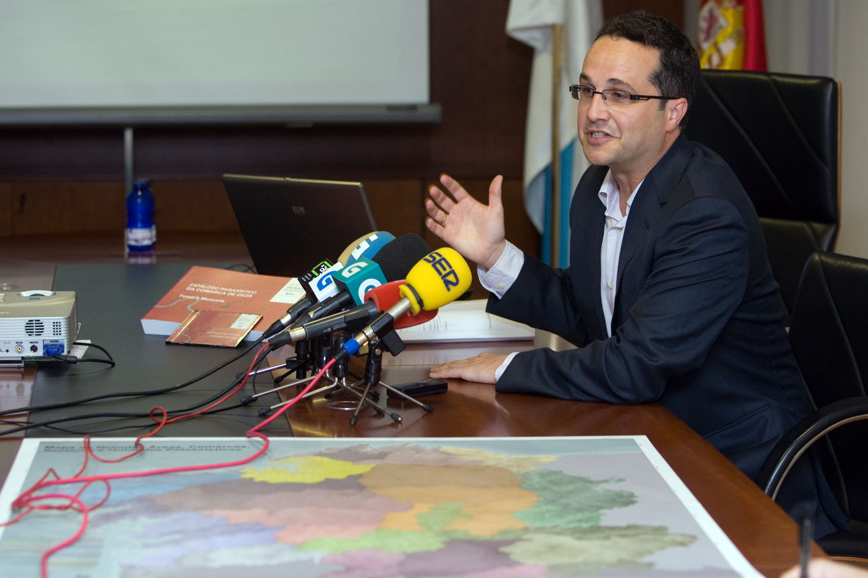 El director del Instituto de Estudios del Territorio, Manuel Borobio, en la rueda de prensa | Autor: Ana Varela